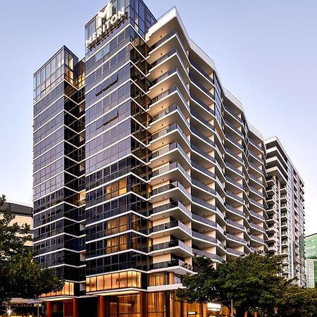 Meriton Suites Канбера Екстериор снимка The completed building